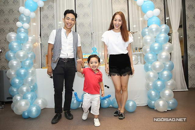 Khánh Thi - Phan Hiển vừa tổ chức tiệc sinh nhật 2 tuổi cho con trai.