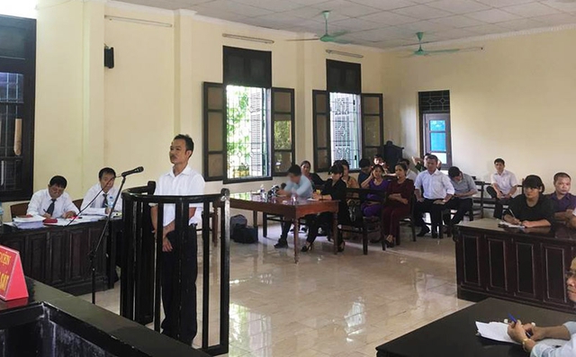 
 H&agrave;nh vi của bị c&aacute;o Sơn để lại nỗi đau cho 2 gia đ&igrave;nh.
