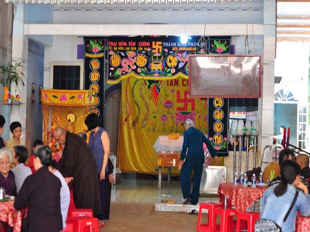 
Đ&aacute;m tang Linh. Ảnh: T.D
