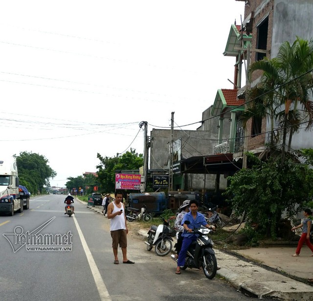 Đoạn đường nơi xảy ra tai nạn khiến b&eacute; Tr. tử vong