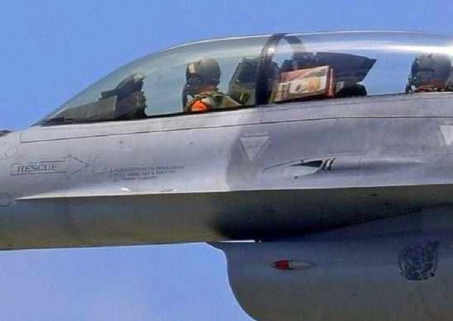 
Hình ảnh khiến phi công F-16 gặp rắc rối. (Ảnh: China Post)
