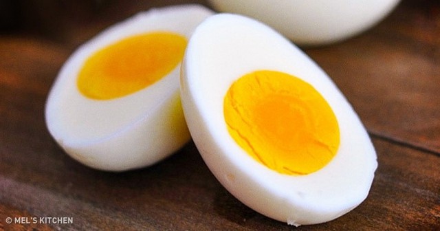 Hãy thử ăn trứng luộc trong vòng 2 tuần, bạn sẽ giảm cân hiệu quả. Ảnh: Mels Kitchen.