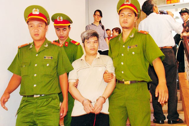 
Tử tù Vy Bế Ngoại bị Tòa án phúc thẩm tuyên y án tử hình.
