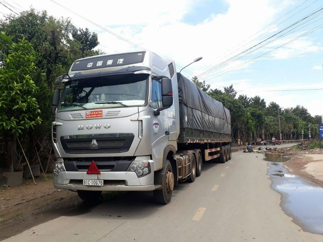 
Hiện trường vụ tai nạn khiến nữ sinh lớp 12 bị c&aacute;n chết thương t&acirc;m.
