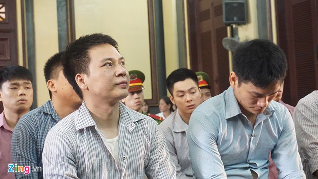 
Bị cáo Phạm Văn Lộc cùng 15 đồng phạm bị khởi tố với tội danh Cưỡng đoạt tài sản. Ảnh: Chi Mai.&nbsp;
