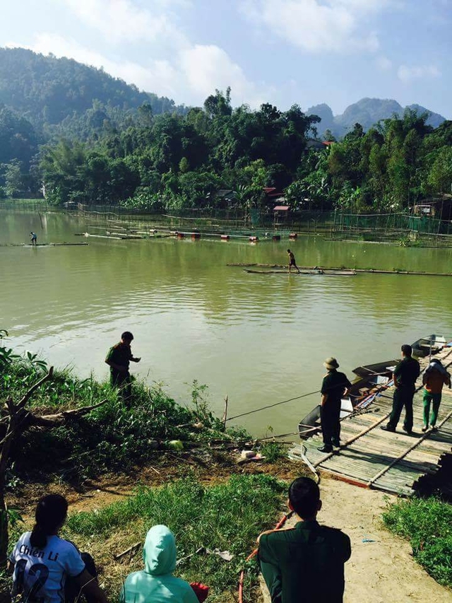 Hiện trường nơi t&igrave;m thấy thi  thể nam thanh ni&ecirc;n xấu số.