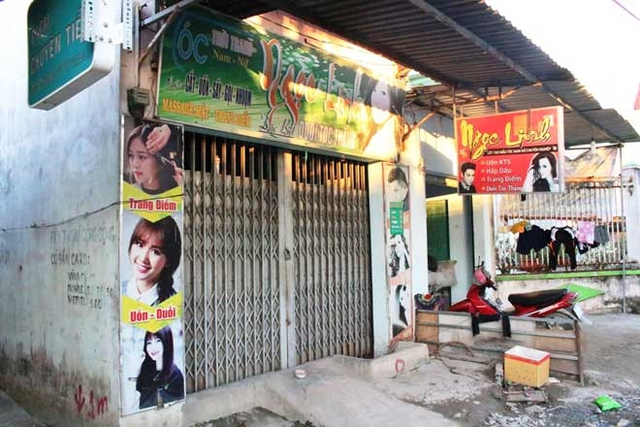 
Ti&ecirc;̣m t&oacute;c nơi xảy ra vụ &aacute;n mạng
