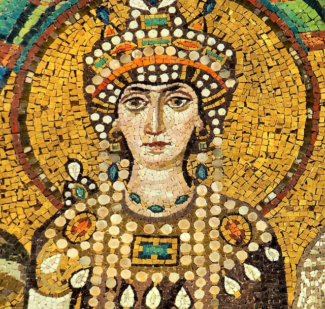 Tranh khảm chân dung Hoàng hậu Theodora tại Vương cung thánh đường San Vitale, Ý.