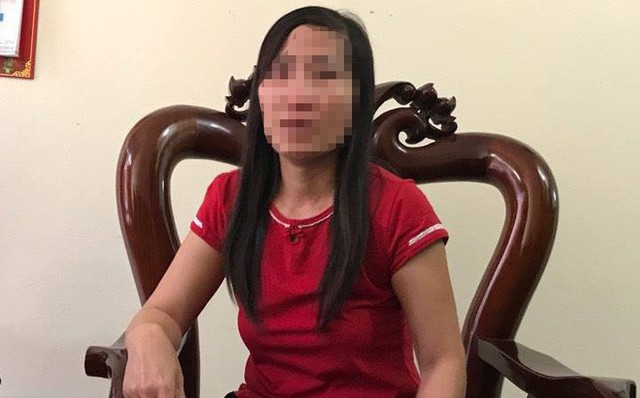 
Mẹ nạn nhân Phạm Thanh Tùng nghẹn ngào khi nói về con trai.
