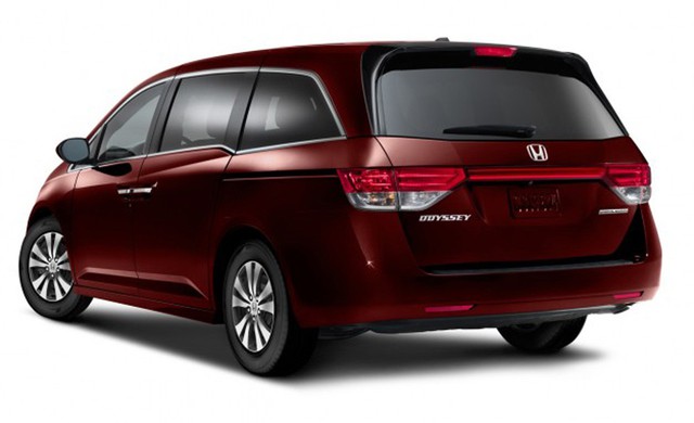 Mẫu minivan Honda Odyssey liên tục nhận được sự ưu đãi lớn về giá.