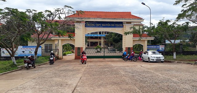 
Trường THPT Nguyễn Chí Thanh, nơi em L. đang theo học. Ảnh: Vũ Di.
