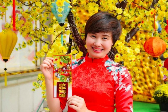Nh&agrave; văn Nguyễn Ho&agrave; B&igrave;nh