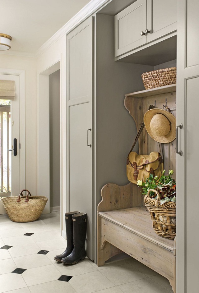 Những chiếc tủ được làm từ màu xám vintage được sử dụng cho không gian thêm một chút tinh tế, trang nhã.