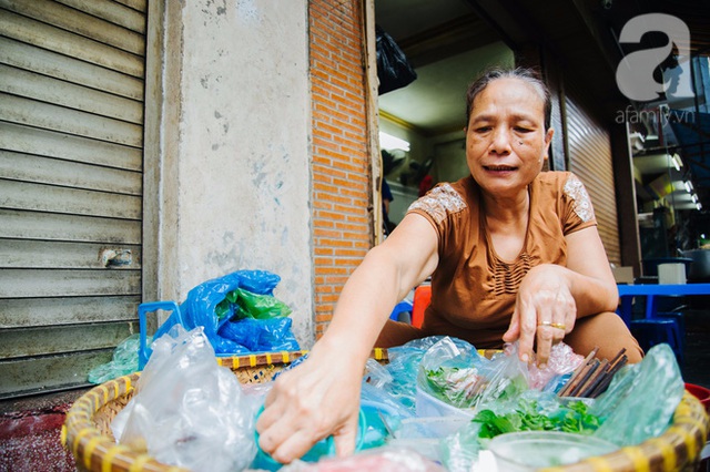 U mà thích nổi tiếng thì đã trưng biển từ lâu rồi!.