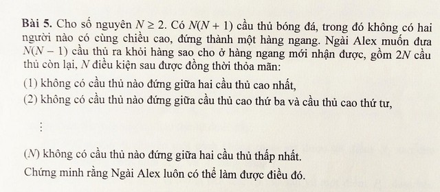 Bài 5 trong đề thi Olympic Toán quốc tế năm 2017 nhắc đến ngài Alex.
