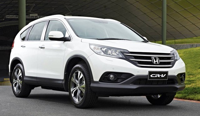 Honda CR-V, đối thủ cạnh tranh trực tiếp với Mazda CX-5 tại thị trường Việt Nam.