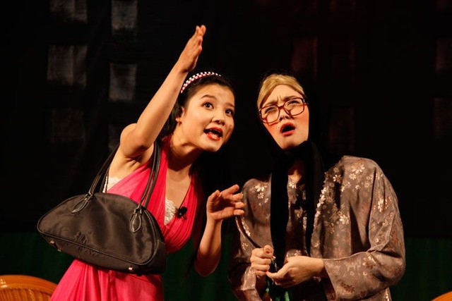 
Trong khi Nhà hát Tuổi trẻ lấy hài kịch để cứu sân khấu, Nhà hát Kịch Việt Nam vẫn trung thành với chính kịch. Ảnh: Tư liệu.
