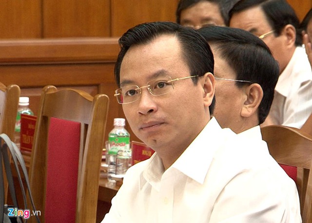 &Ocirc;ng Nguyễn Xu&acirc;n Anh trong hội nghị c&ocirc;ng bố quyết định của Bộ Ch&iacute;nh trị về việc ph&acirc;n c&ocirc;ng &ocirc;ng Trương Quang Nghĩa l&agrave;m B&iacute; thư Th&agrave;nh ủy Đ&agrave; Nẵng. Ảnh: Đo&agrave;n Nguy&ecirc;n.