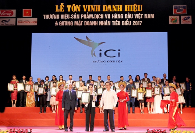 CiCi - Thượng Đỉnh Yến nhận giải thưởng Top 10 Thương hiệu, sản phẩm, dịch vụ hàng đầu Việt Nam 2017.