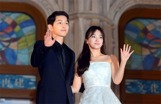 Cặp sao nổi tiếng xứ Hàn sẽ thành vợ chồng vào 31/10 tới.