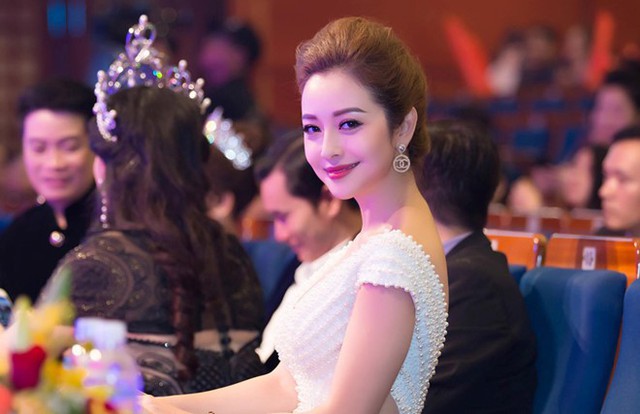 Jenifer Phạm quảng cáo kem dưỡng thể cho công ty bị điều tra.