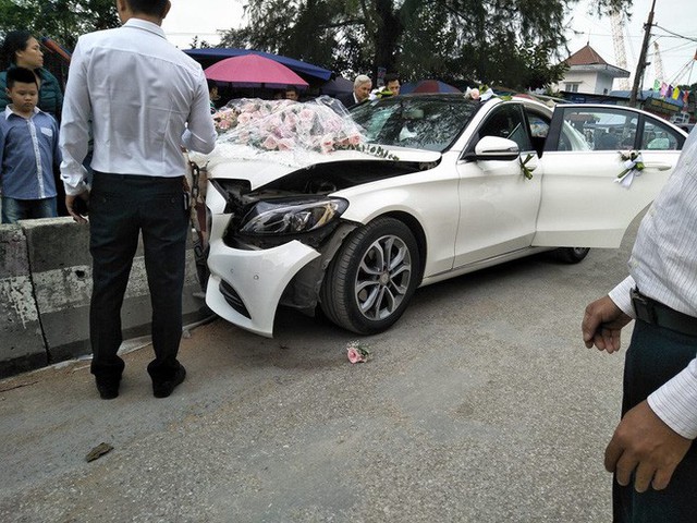 Hiện trường vụ tai nạn. Ảnh: Đ&aacute; Kh&ocirc; Vũ.