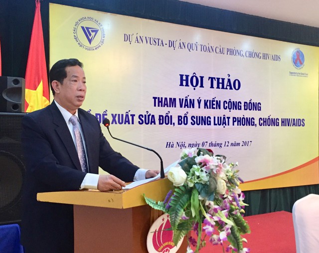 Ông Đặng Thuần Phong, Phó Chủ nhiệm Ủy ban các vấn đề xã hội của Quốc hội phát biểu tại Hội thảo. Ảnh: Bích Hồng.