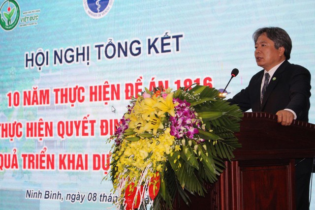 
GS.TS Trần Bình Giang – Giám đốc Bệnh viện Hữu nghị Việt Đức phát biểu tại hội nghị.
