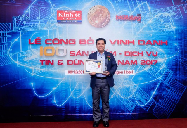 Ông Chun Hae Woo – Tổng Giám đốc Lock&Lock Việt Nam - vinh dự nhận giải thưởng Top 10 Sản phẩm, Dịch vụ Tin & Dùng 2017.