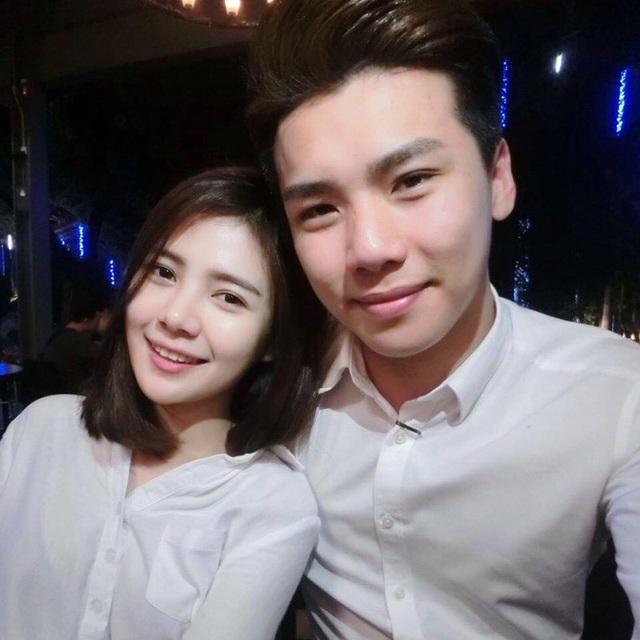Hai vợ chồng Siau Hui cực kỳ tình cảm trong mọi bức hình.