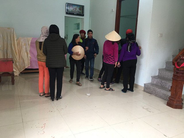 Một phần phòng khách của gia đình.