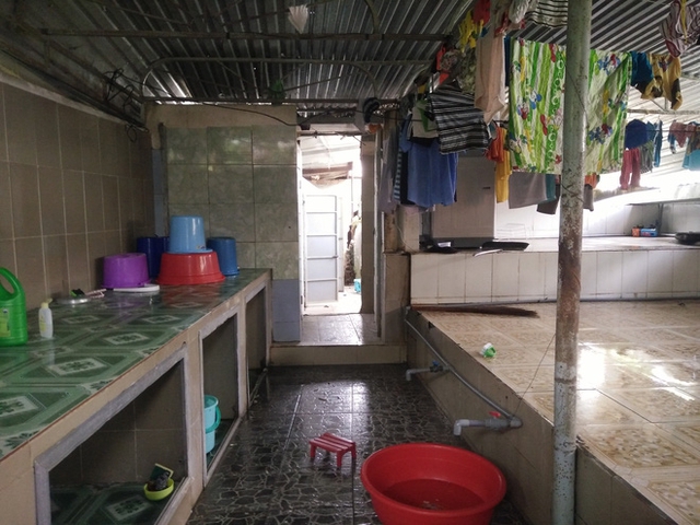Nh&agrave; vệ sinh, chỗ phơi đồ