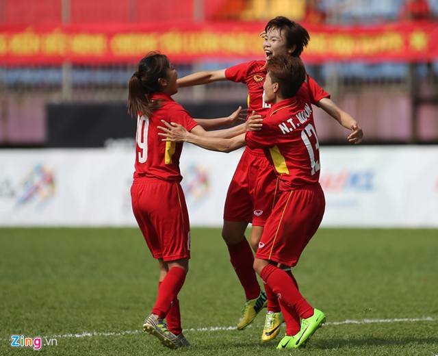 ĐT nữ Việt Nam cần thắng cách biệt 5 bàn để vô địch SEA Games