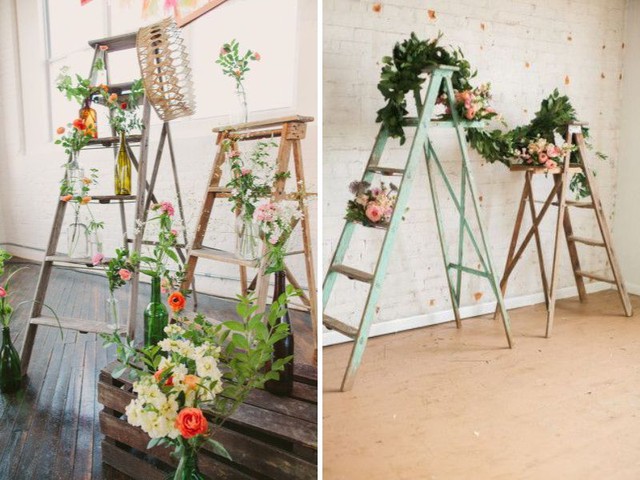 Đám cưới phong cách boho chic chắc chắn sẽ kết hợp hoàn hảo với phông nền này. Những chiếc thang gỗ đơn giản được trang trí và tô điểm bằng những bông hoa tươi tắn.