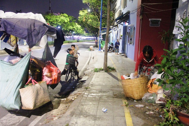 Dẫu c&oacute; vất vả, nhưng được nh&igrave;n ngắm c&aacute;c con lớn l&ecirc;n mỗi ng&agrave;y l&agrave; niềm hạnh ph&uacute;c lớn nhất của chị Loan