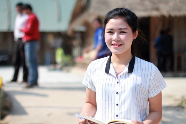 
Lò Thị Minh, cô giáo trẻ mới lên Nậm He công tác từ 1/2. Ảnh: Lê Văn.
