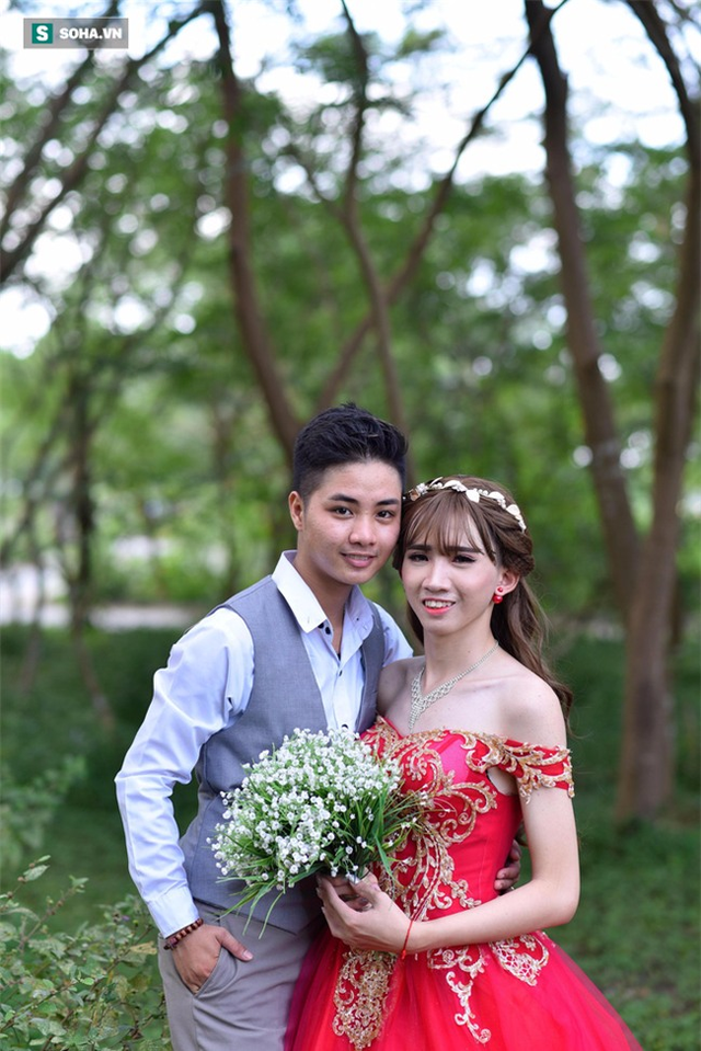 H&ocirc;n lễ c&oacute; ch&uacute; rể nữ, c&ocirc; d&acirc;u l&agrave; nam: Sau 1 th&aacute;ng 2 ng&agrave;y y&ecirc;u nhau cặp đ&ocirc;i đ&atilde; đ&ograve;i cưới! - Ảnh 3.