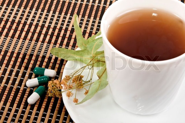 Trà và thuốc: Uống trà làm giảm khả năng hấp thụ thuốc, làm mất hiệu quả của thuốc.