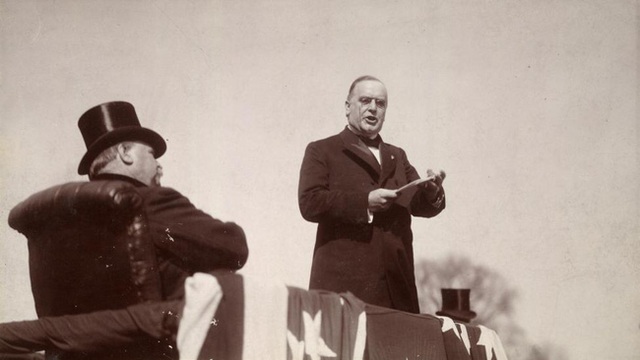 
Tổng thống William McKinley phát biểu trong lễ nhậm chức vào năm 1897.
