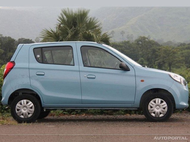 Maruti Suzuki Alto 800 có chìa khóa keyless và một số tính năng hiện đại.