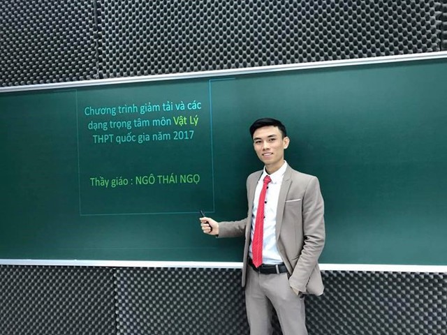 
Thầy Ngô Thái Ngọ giúp học sinh đơn giản hoá môn Vật lý trong mọi kỳ thi.
