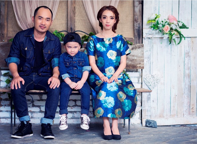 Cặp đ&ocirc;i c&oacute; c&aacute;ch dạy con rất đặc biệt, muốn con tr&acirc;n trọng những đồng tiền ba mẹ kiếm được từ khi c&ograve;n nhỏ.