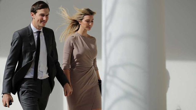 Năm 2009, trước khi kết hôn, Kushner tặng vợ chưa cưới một chiếc nhẫn đính kim cương. Hôn lễ của cặp đôi diễn ra tại Câu lạc bộ Golf của ông Trump tại New Jersey với sự tham dự của khoảng 500 khách mời. Ảnh: Getty.