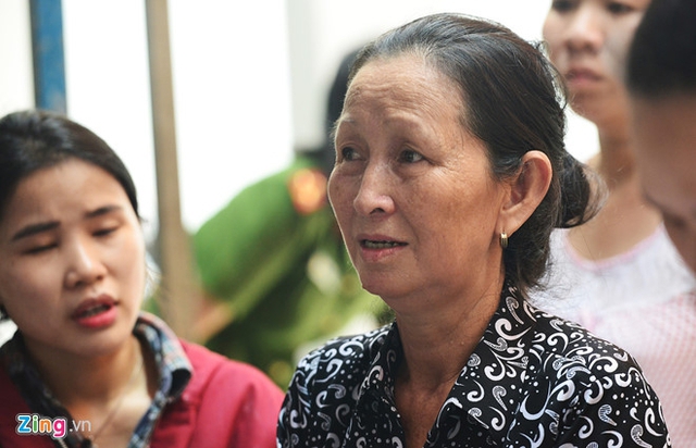 B&agrave; Nguyễn Thị M&ugrave;a, mẹ của thượng u&yacute; Phạm Phi Long. Ảnh: L&ecirc; Qu&acirc;n