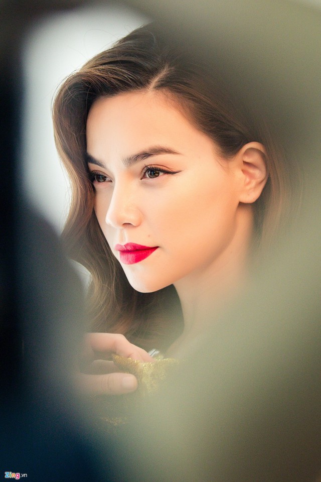 Hồ Ngọc H&agrave; từng vấp phải sự phản đối v&igrave; d&iacute;nh scandal l&uacute;c đại diện cho nhiều nh&atilde;n h&agrave;ng. Ảnh: Th&agrave;nh Lu&acirc;n.