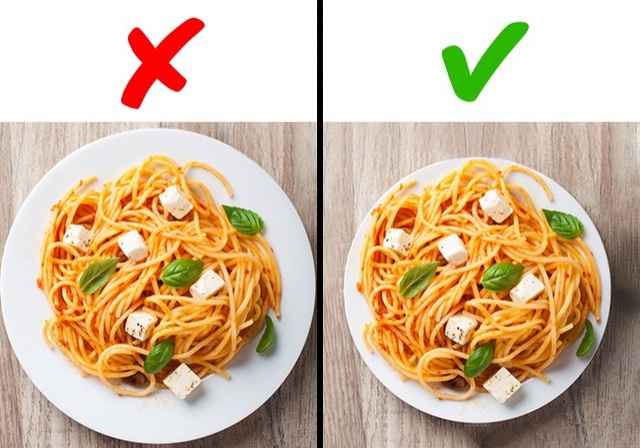 
Sử dụng chén, đĩa đựng thức ăn nhỏ để kiểm soát tốt khẩu phần ăn, tránh ăn quá nhiều.
