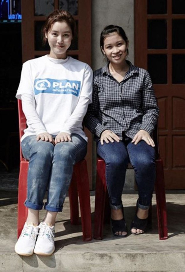 Thơm được nữ diễn viên Kim Sung Ryung nhận hỗ trợ tài chính, chăm sóc em trong cuộc sống sau này.