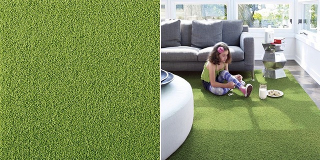 Bạn cũng có thể tạo ra cái nhìn mới giống như một bãi cỏ xanh tươi bên trong ngôi nhà của mình với các tấm thảm trải sàn.