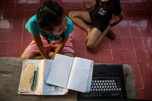 
Giáo dục được xem là con đường bền vững nhất giúp trẻ em gái Thái Lan tự bảo vệ mình.
