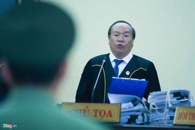 
&Ocirc;ng Vũ Thanh L&acirc;m, chủ tọa phi&ecirc;n t&ograve;a x&eacute;t xử hoa hậu Phương Nga. Ảnh: Hải An.
